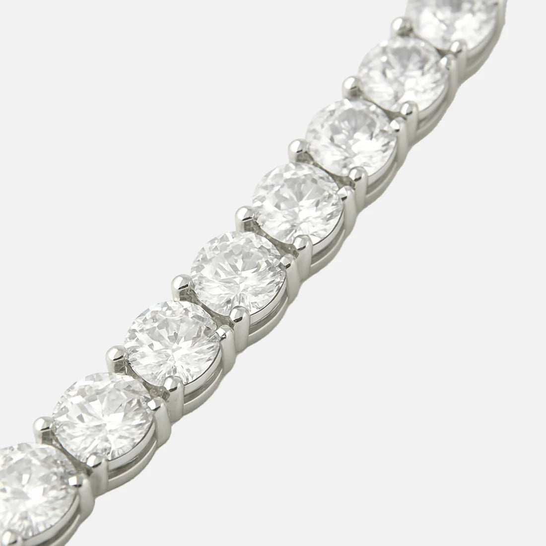 THE CHAIN NECKLACE
