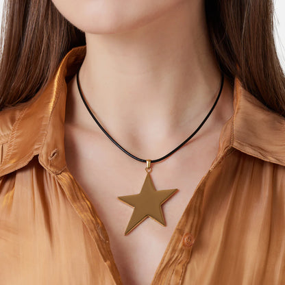 THE STAR NECKLACE